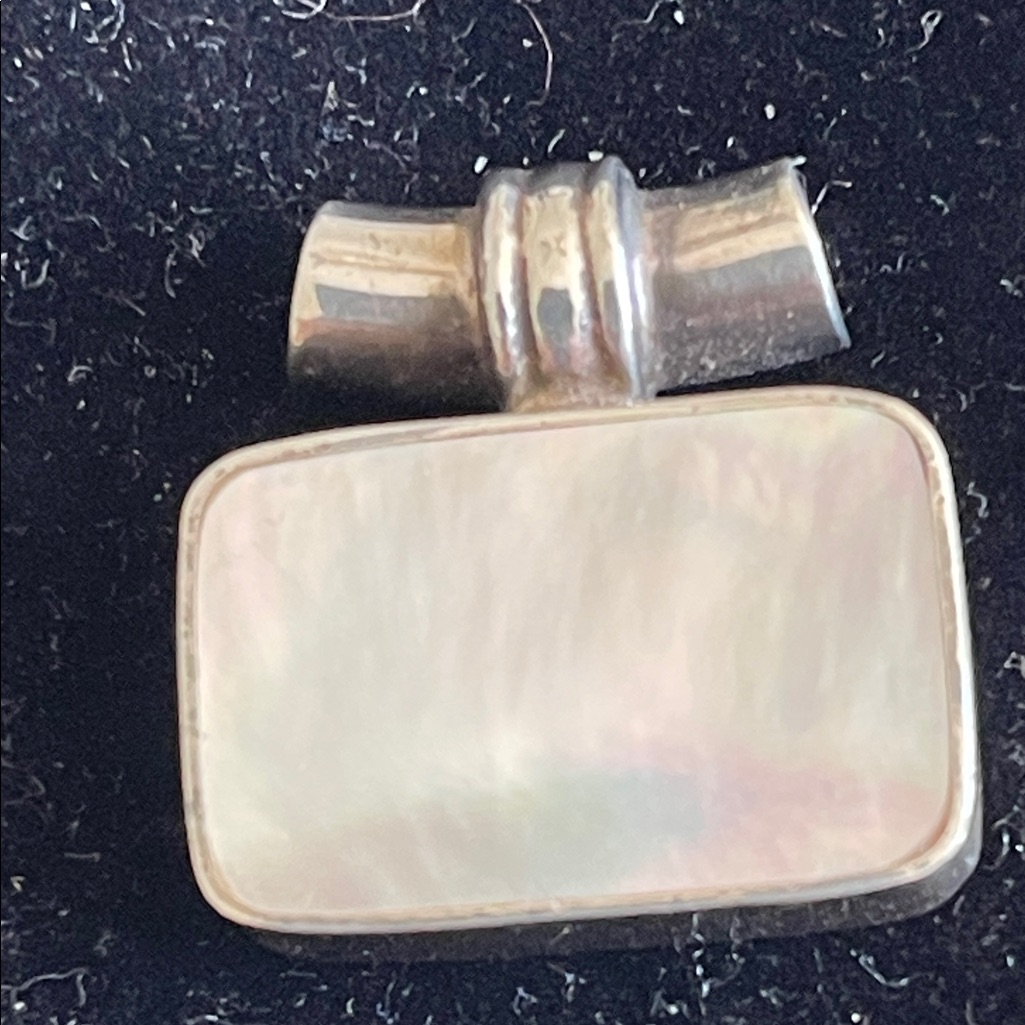 Mother Of Pearl Encased In Silver 925 Pendant Preowned Rare Euc